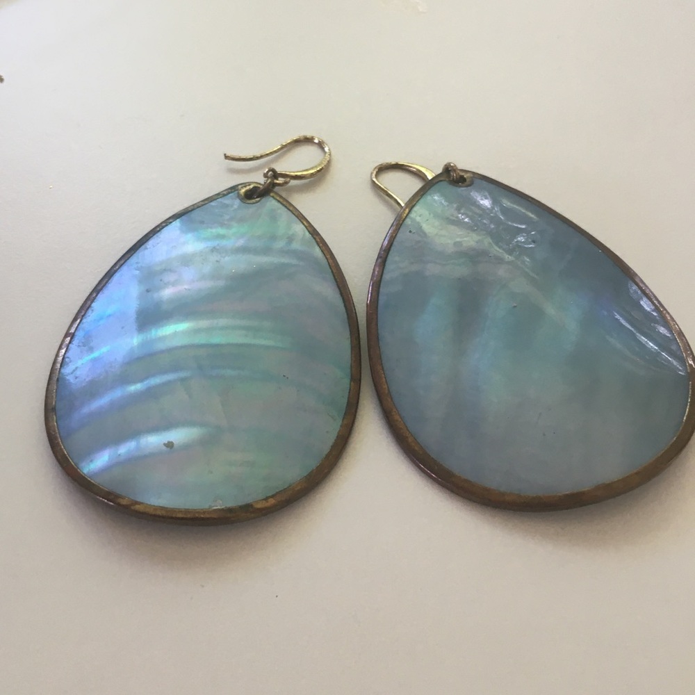 4 for $25 BEAUTIFUL SHELL EARRINGS